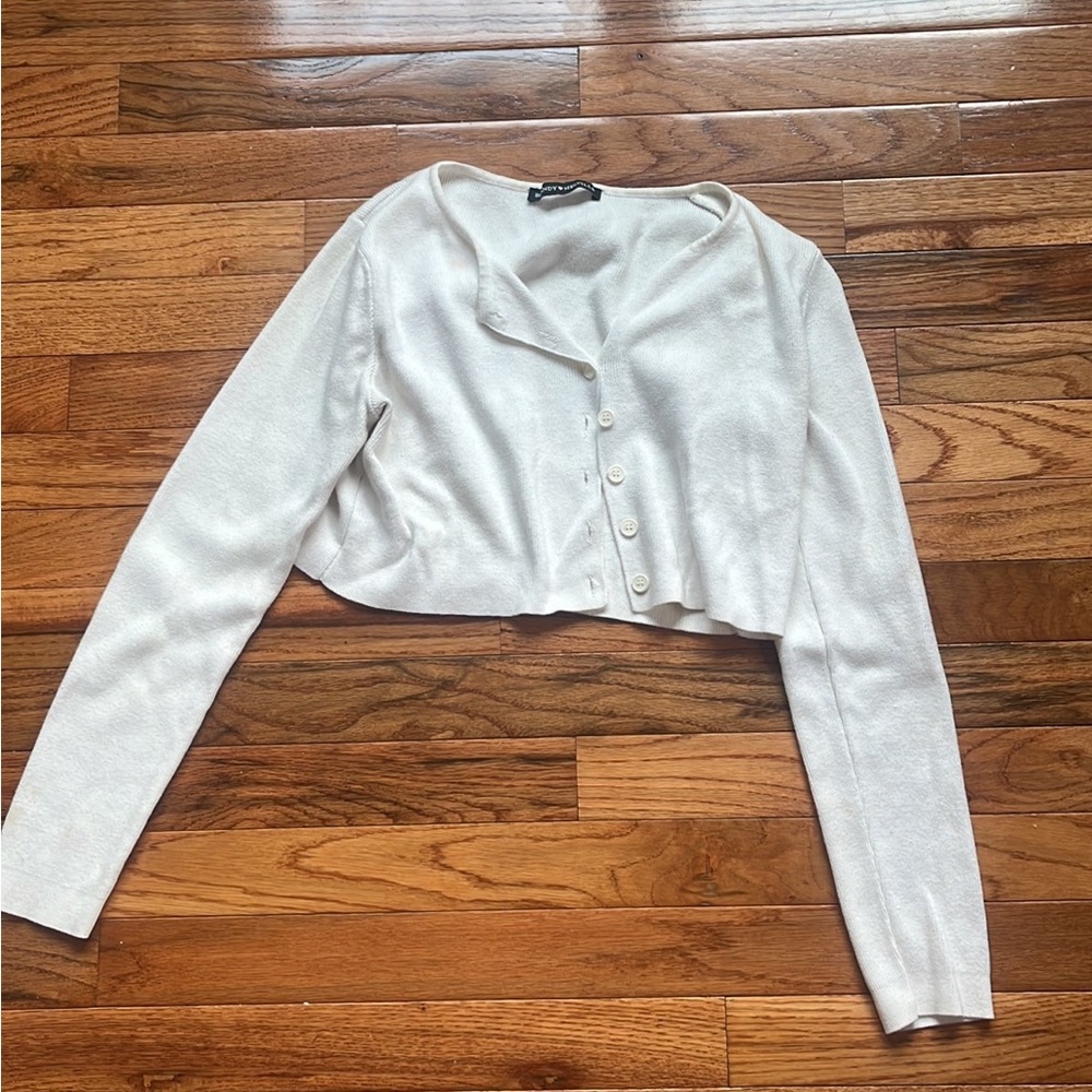 Brandy Melville Cropped Button Up Sweater